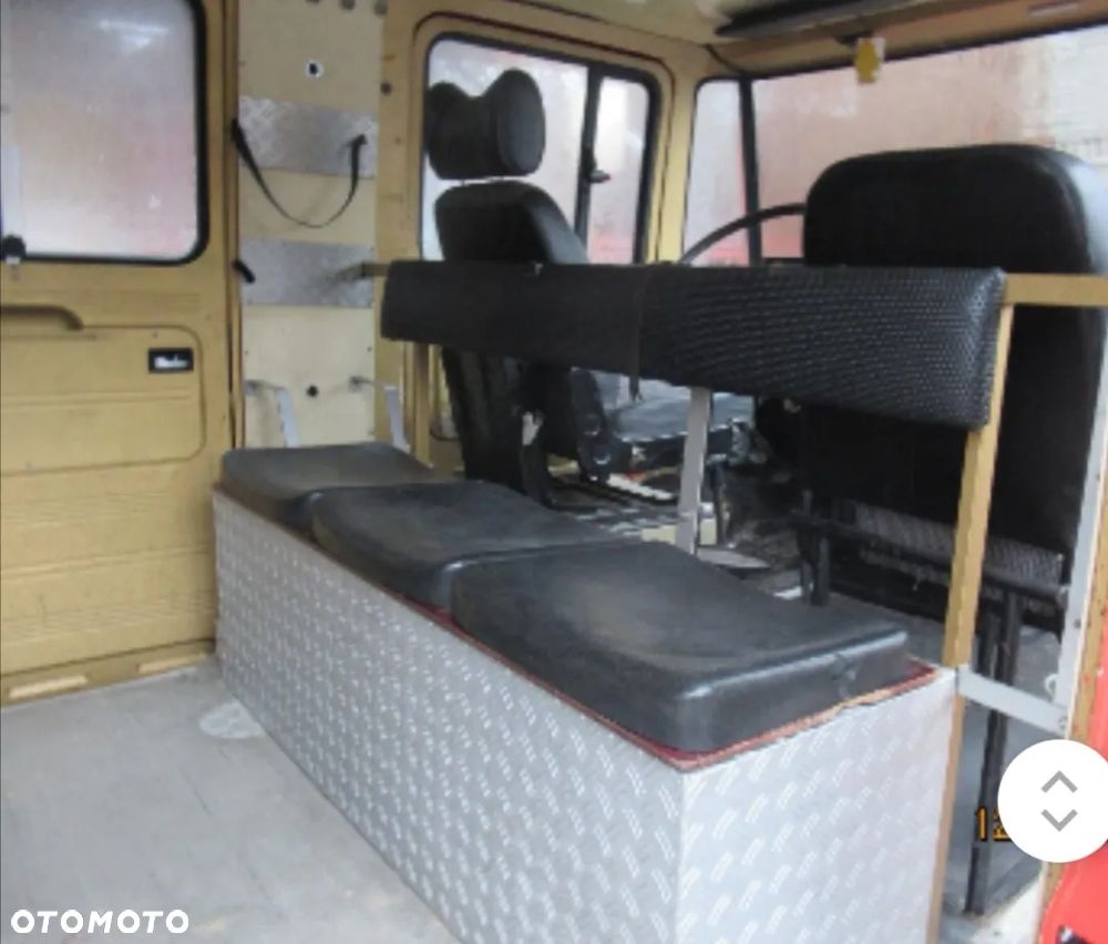 Mercedes-Benz 709 - 10