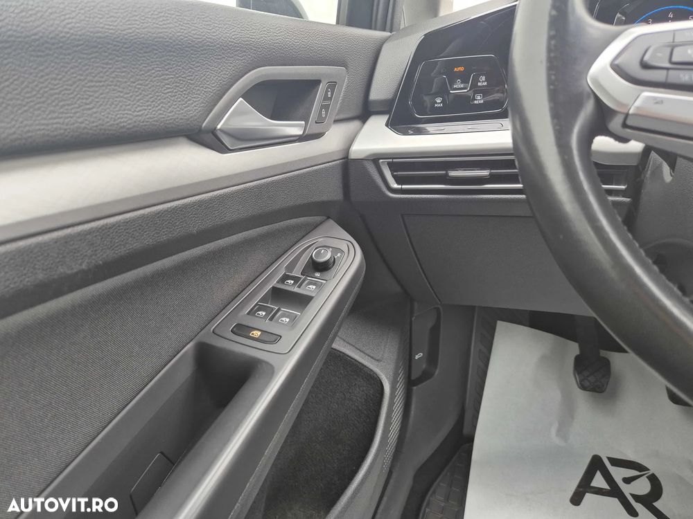 Volkswagen Golf 1.0 TSI Life - 13