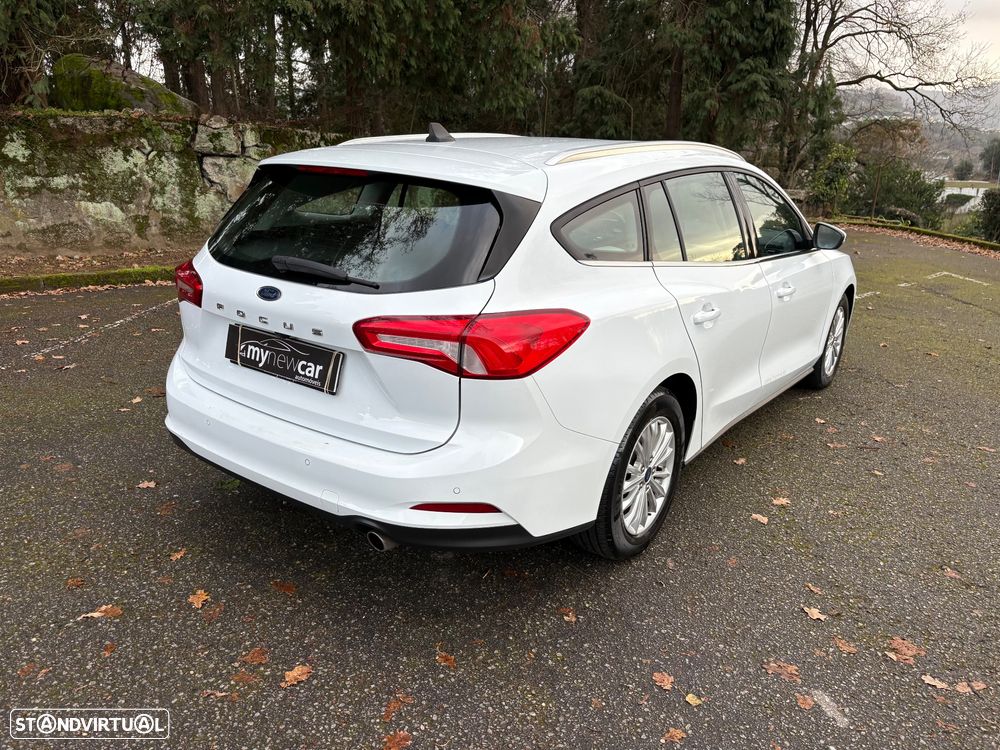 Ford Focus SW 1.5 TDCi EcoBlue Active - 17