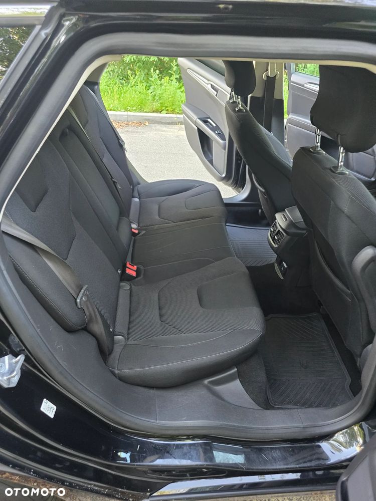 Ford Mondeo 2.0 EcoBlue Titanium - 23