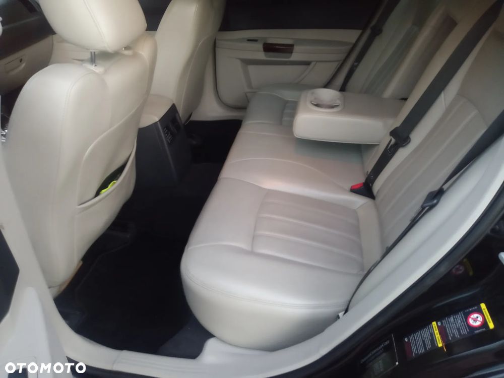 Chrysler 300C 3.0 V6 CRD - 8