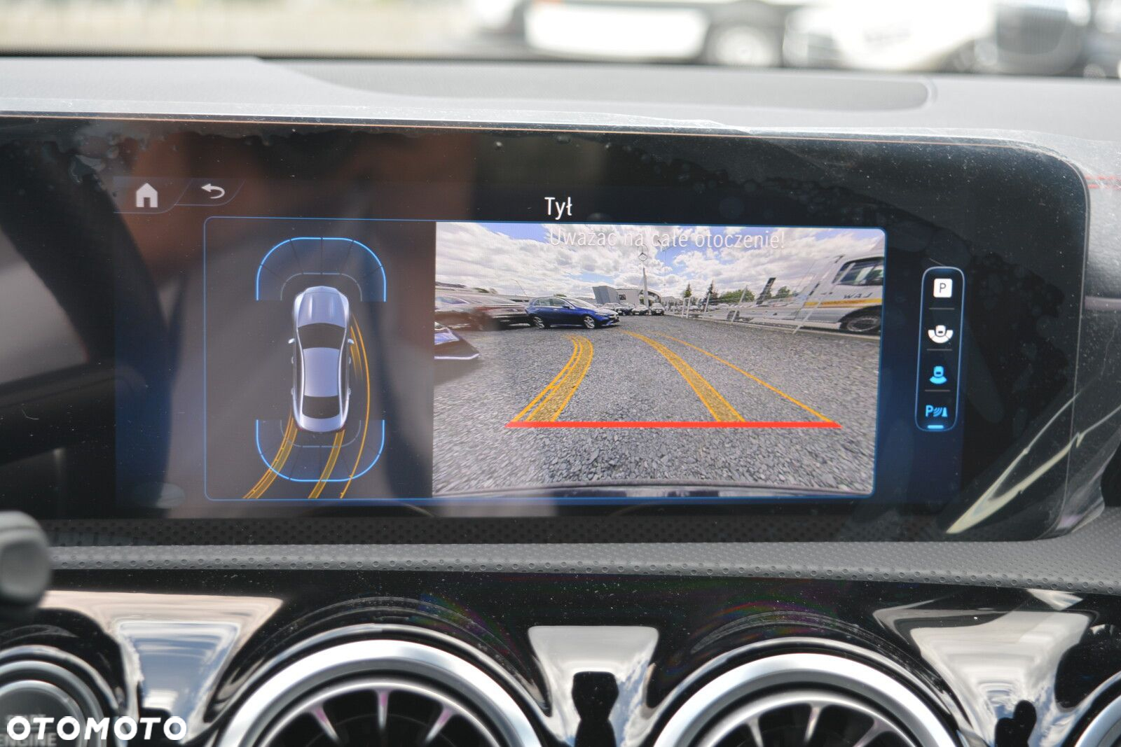 Mercedes-Benz CLA 200 Progressive 7G-DCT - 21