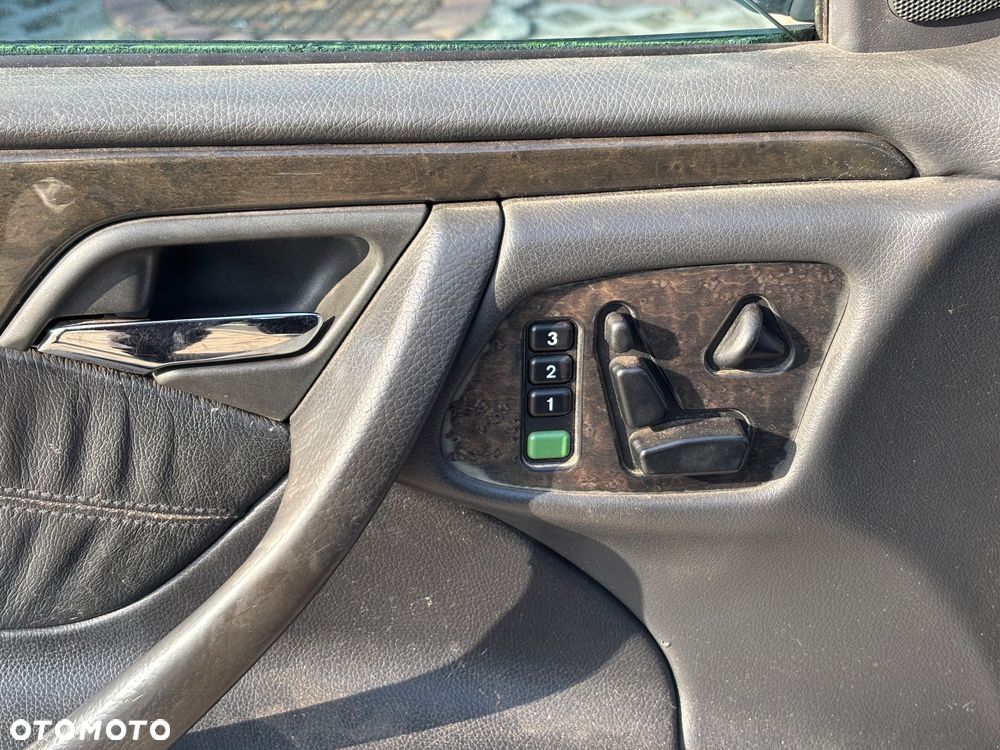 Mercedes-Benz Klasa E 430 T Avantgarde - 15