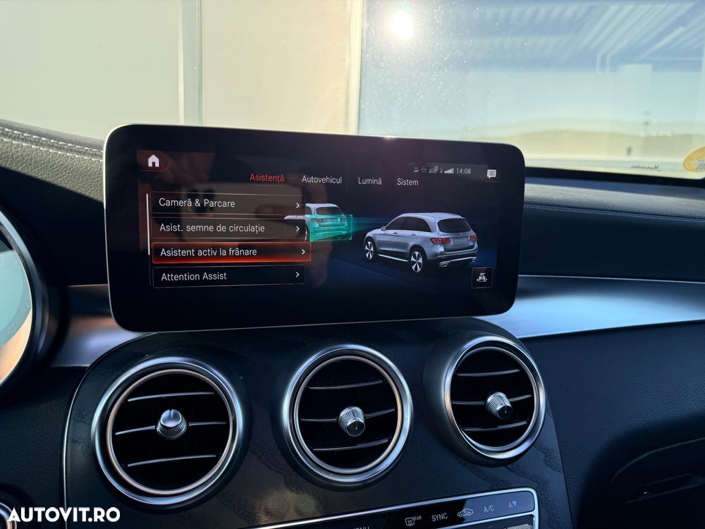 Mercedes-Benz GLC 300 d 4Matic 9G-TRONIC AMG Line Plus - 13