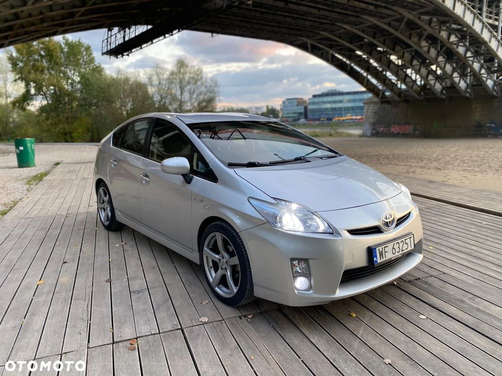 Toyota Prius 1.8 HSD Luna - 8