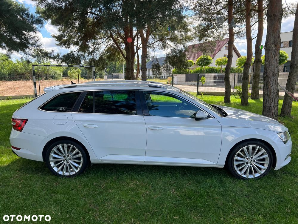 Skoda Superb 2.0 TDI Active DSG - 2