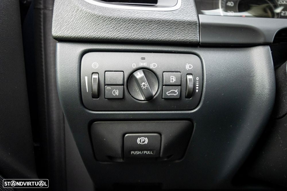 Volvo S60 2.0 D3 Momentum Start/Stop - 10