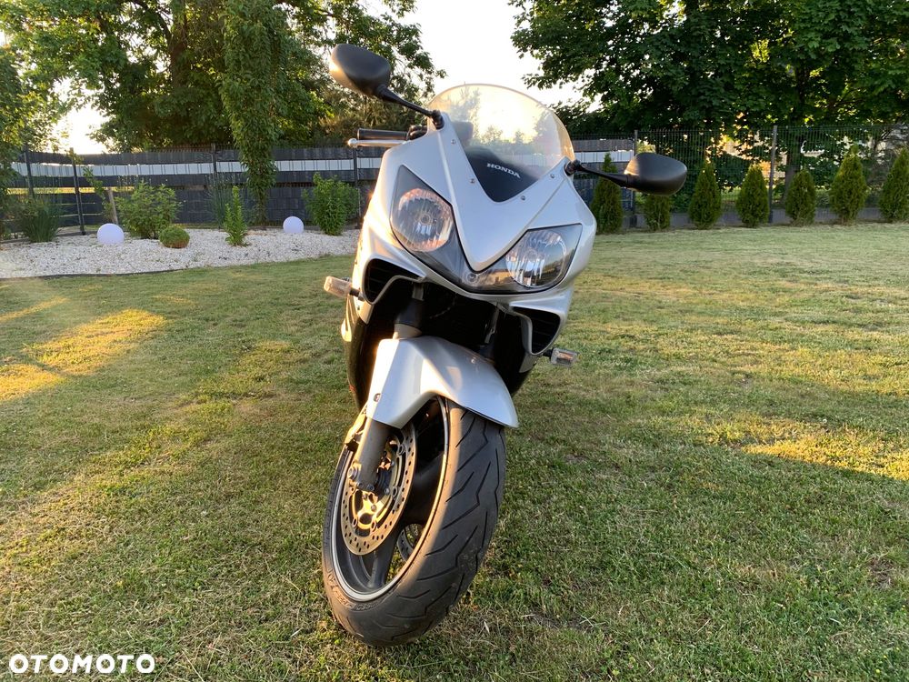 Honda CBR - 3