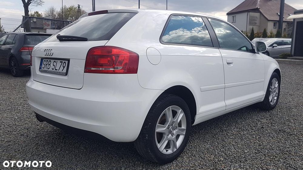 Audi A3 3-drzwiowe 1.4 TFSI Ambition - 5