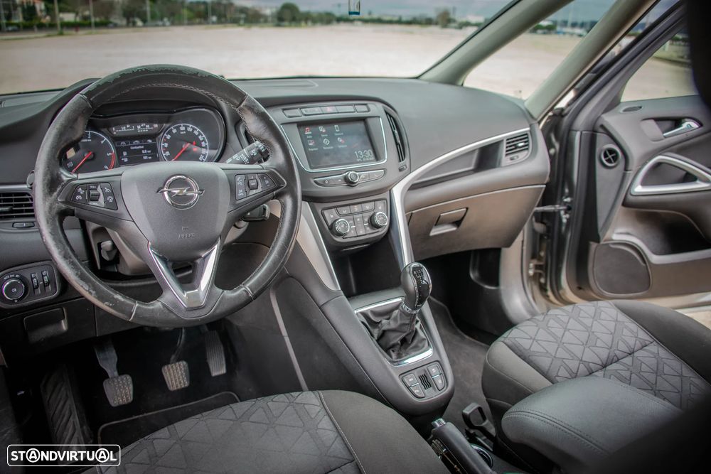 Opel Zafira 1.6 CDTi Cosmo - 29