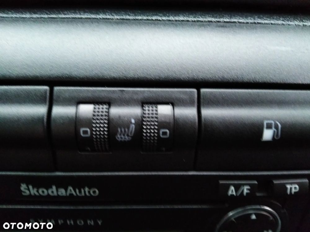 Skoda Octavia 2.0 Combi Ambiente 4x4 - 40