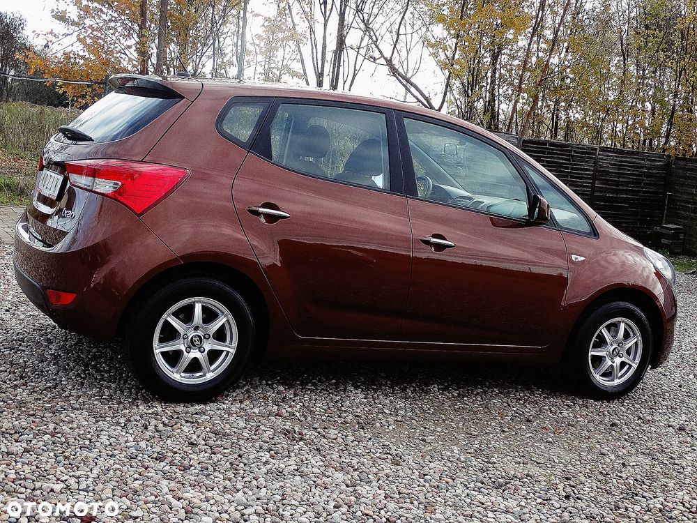 Hyundai ix20 1.4 blue Style - 11