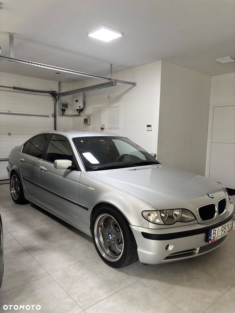BMW Seria 3 330i Edition Sport - 2