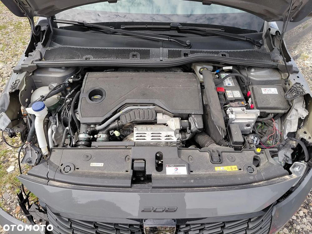 Peugeot 208 Hybrid 136 e-DSC6 GT - 19