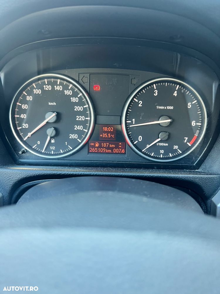 BMW Seria 3 318i - 18