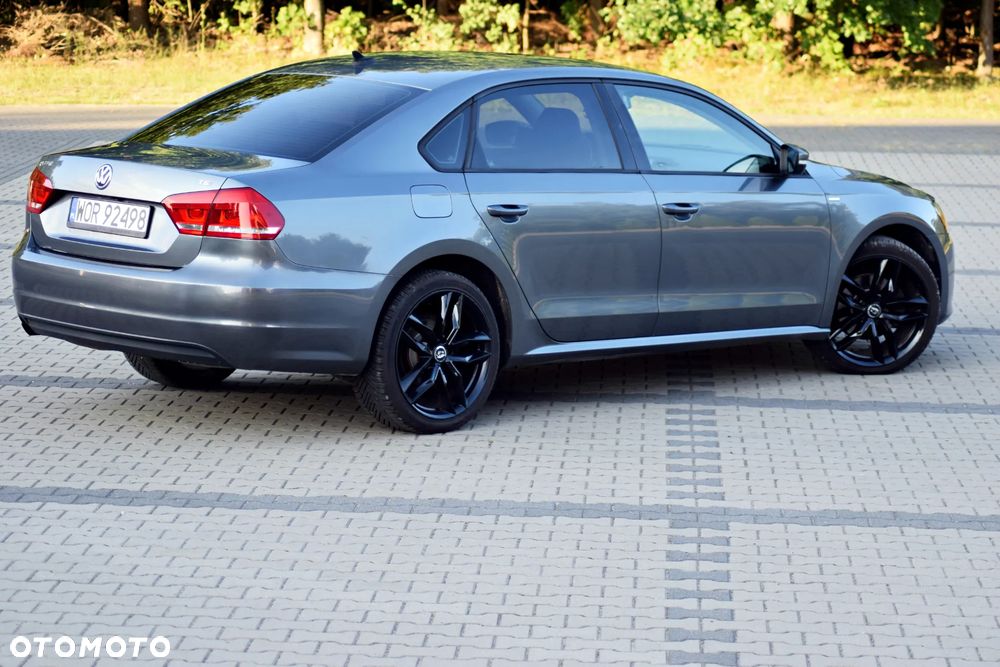 Volkswagen Passat - 16
