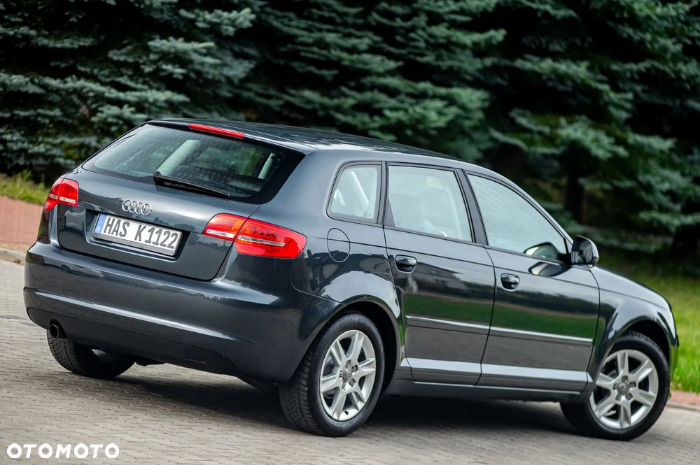 Audi A3 Sportback 1.6 Ambiente - 18