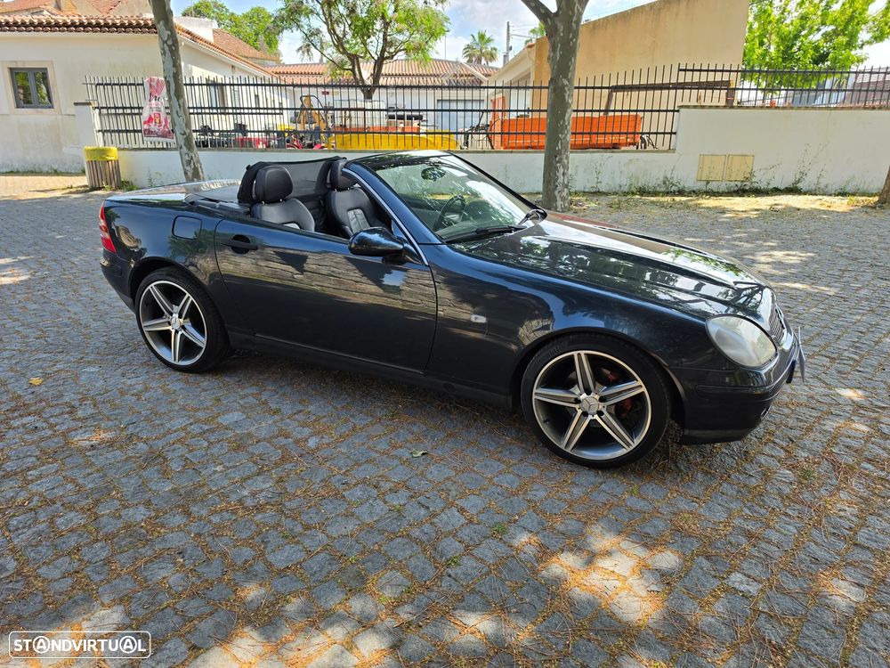 Mercedes-Benz SLK 200 - 22