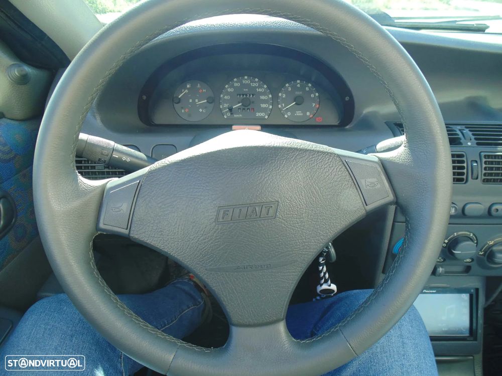 Fiat Punto Cabrio 85 16V ELX - 29