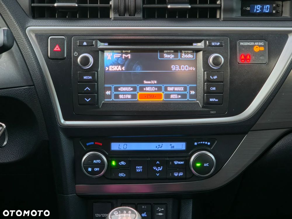 Toyota Auris 2.0 D-4D Prestige - 8