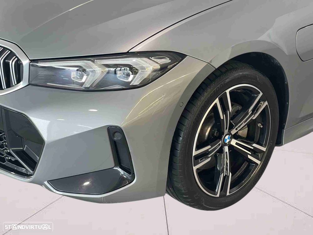 BMW 330 e Edição Desportiva M Auto - 8