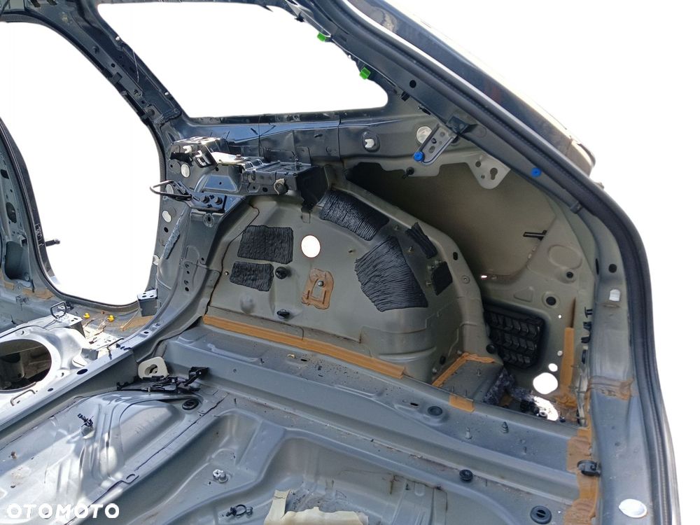 BŁOTNIK PRAWY TYŁ VOLVO V90 CC LAK: 492-46 (16-20) - 5