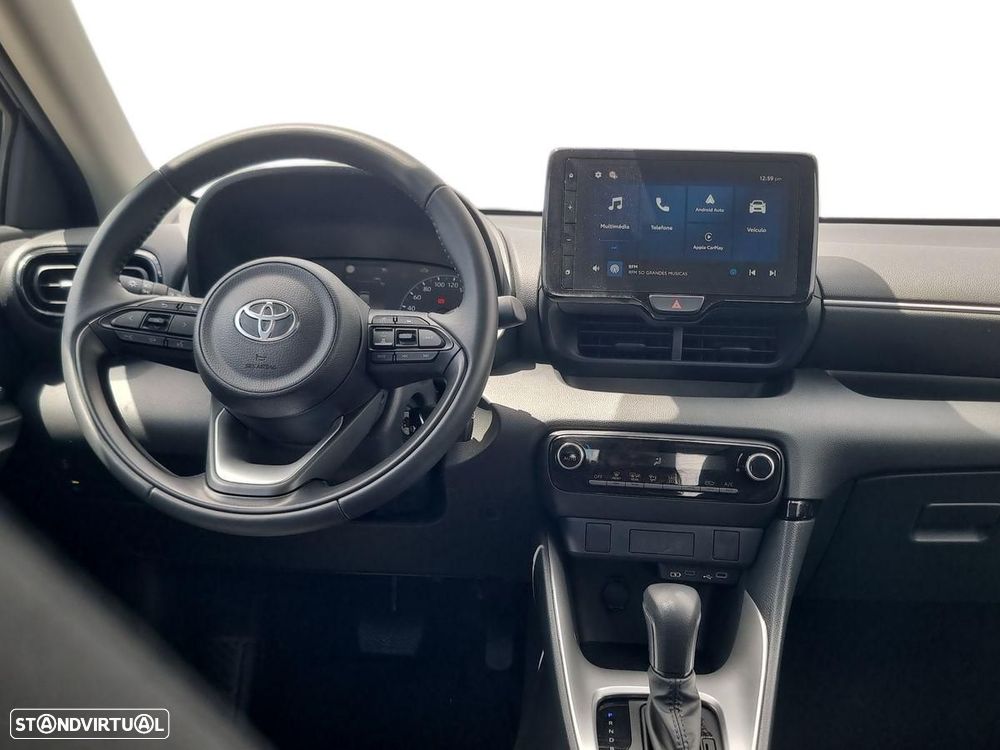 Toyota Yaris 2025 photo 2