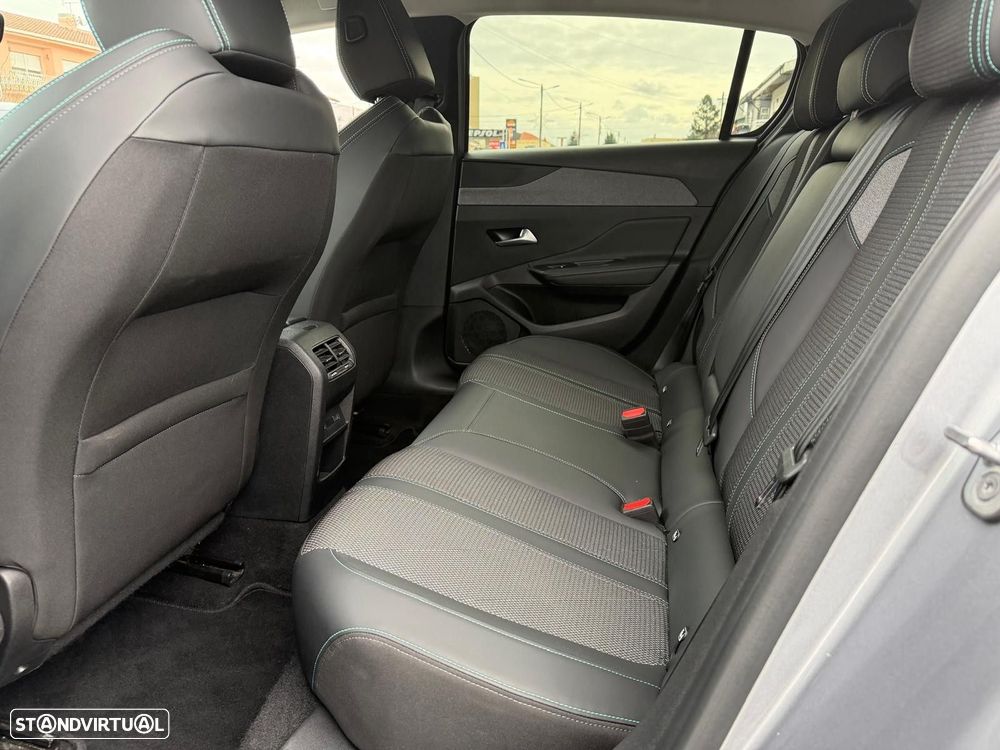 Peugeot 308 1.2 PureTech Allure - 10