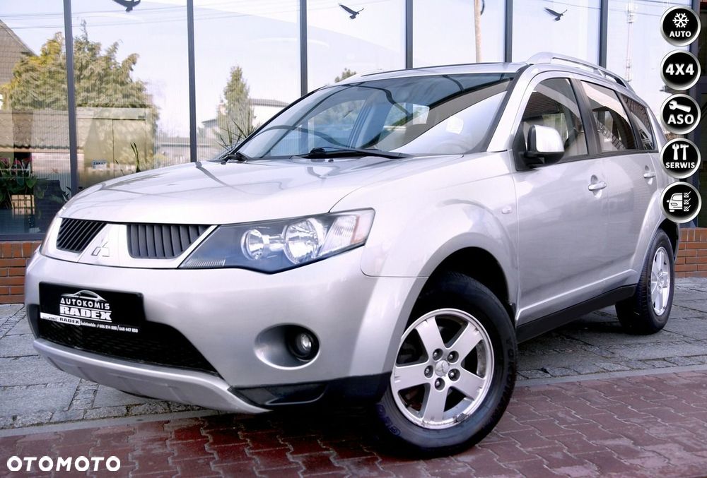 Mitsubishi Outlander - 1