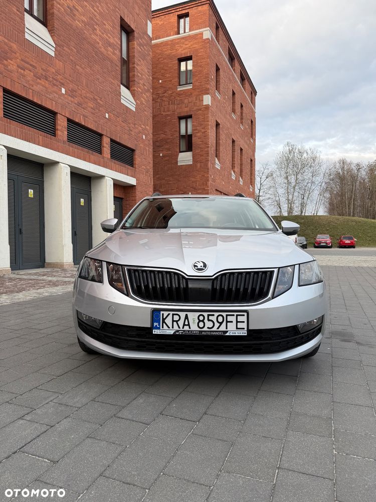Skoda Octavia 1.5 TSI ACT DSG Ambition - 8