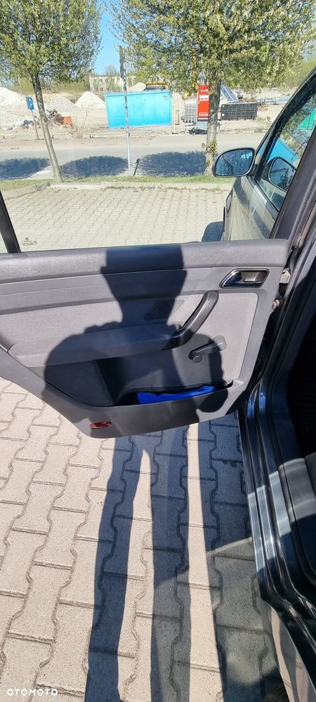 Volkswagen Touran 1.9 TDI Basis - 23