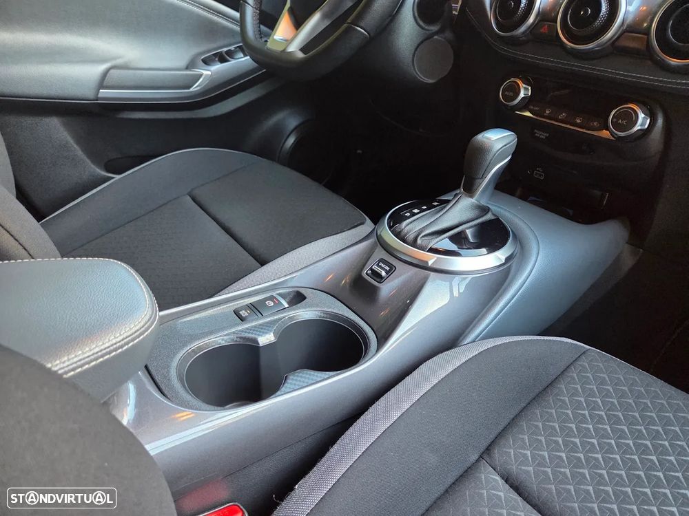 Nissan Juke 1.0 DIG-T N-Connecta DCT - 21