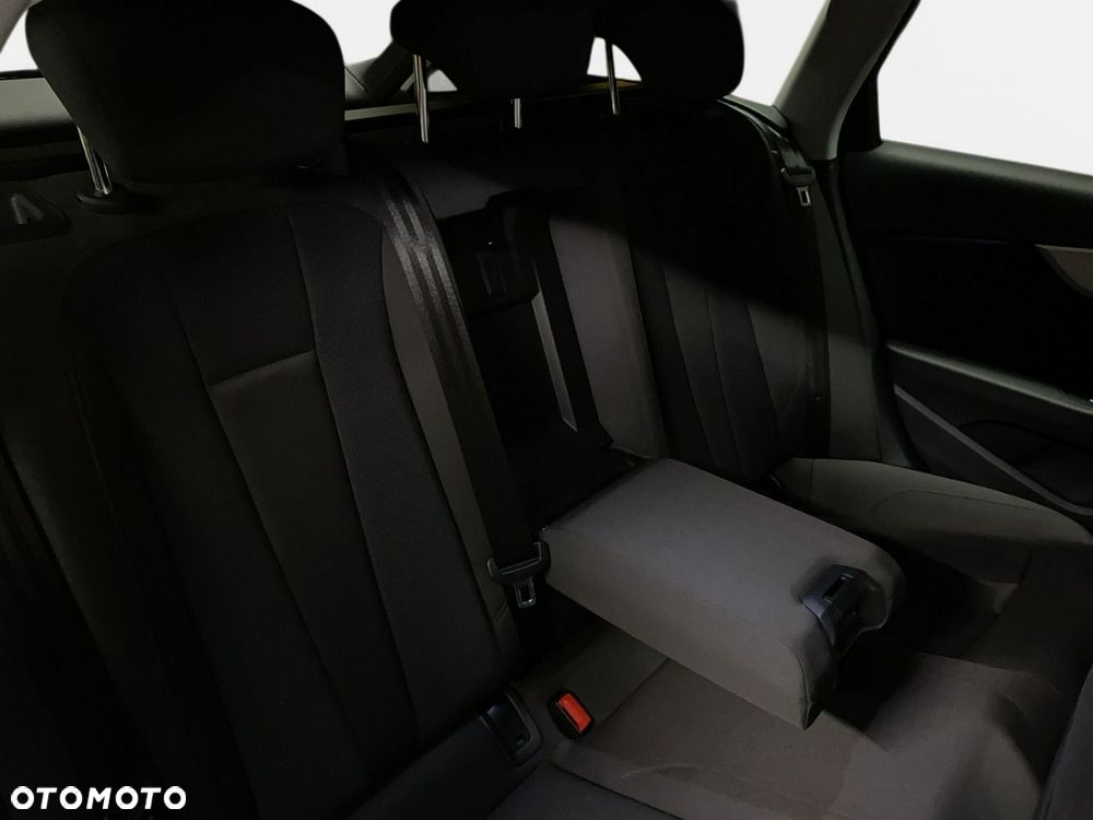 Audi A4 Avant - 16