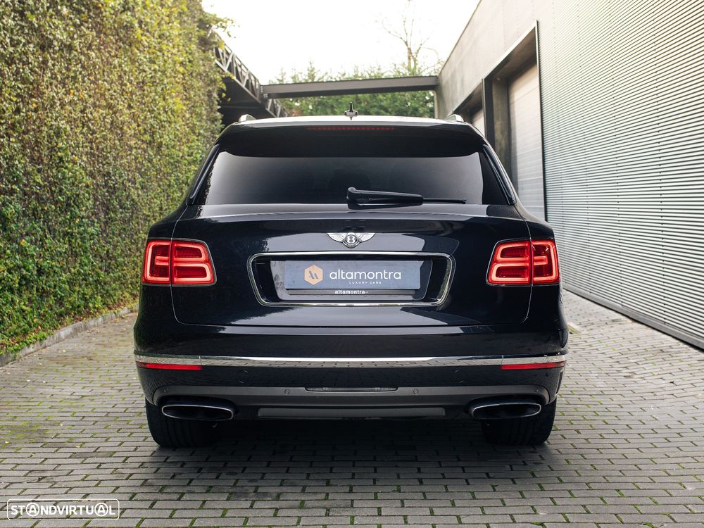 Bentley Bentayga W12 Mulliner - 12