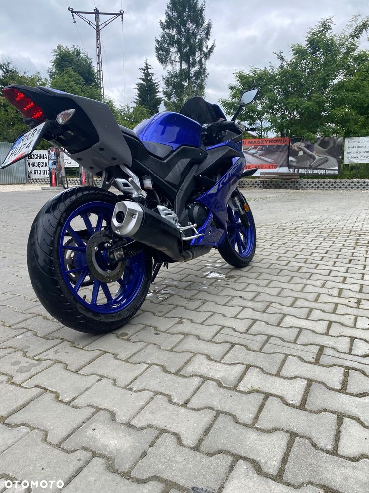 Yamaha YZF - 6