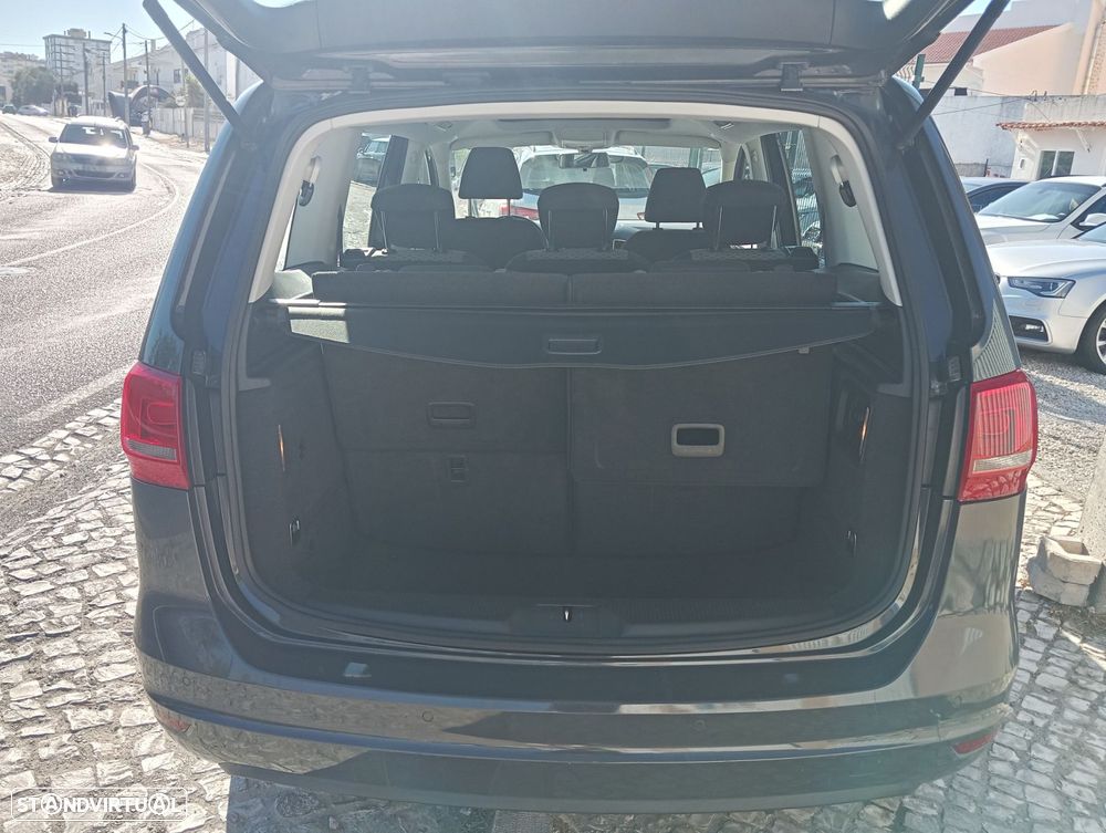 VW Sharan 2.0 TDI Confortline - 17