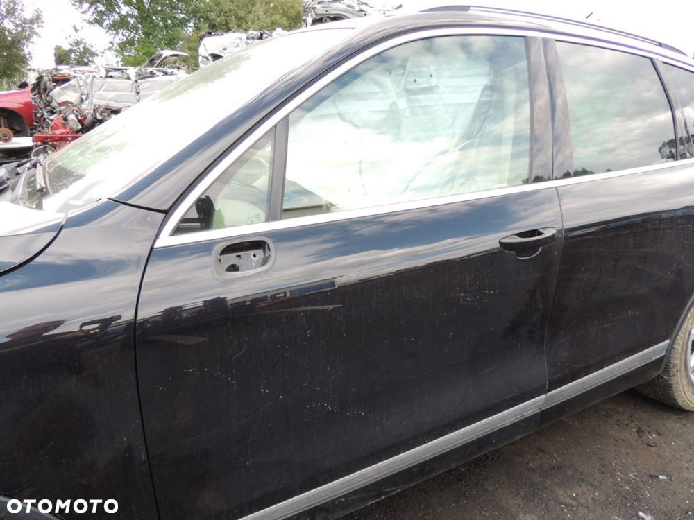 Klamka zewnętrzna lewy przód V Touareg II 7P - 1