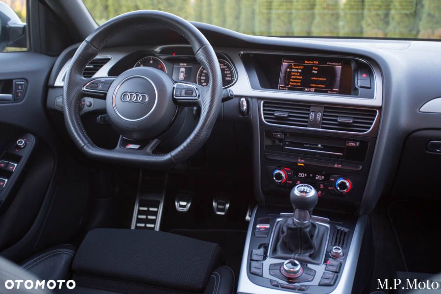 Audi A4 Avant 2.0 TDI DPF S line Sportpaket - 33