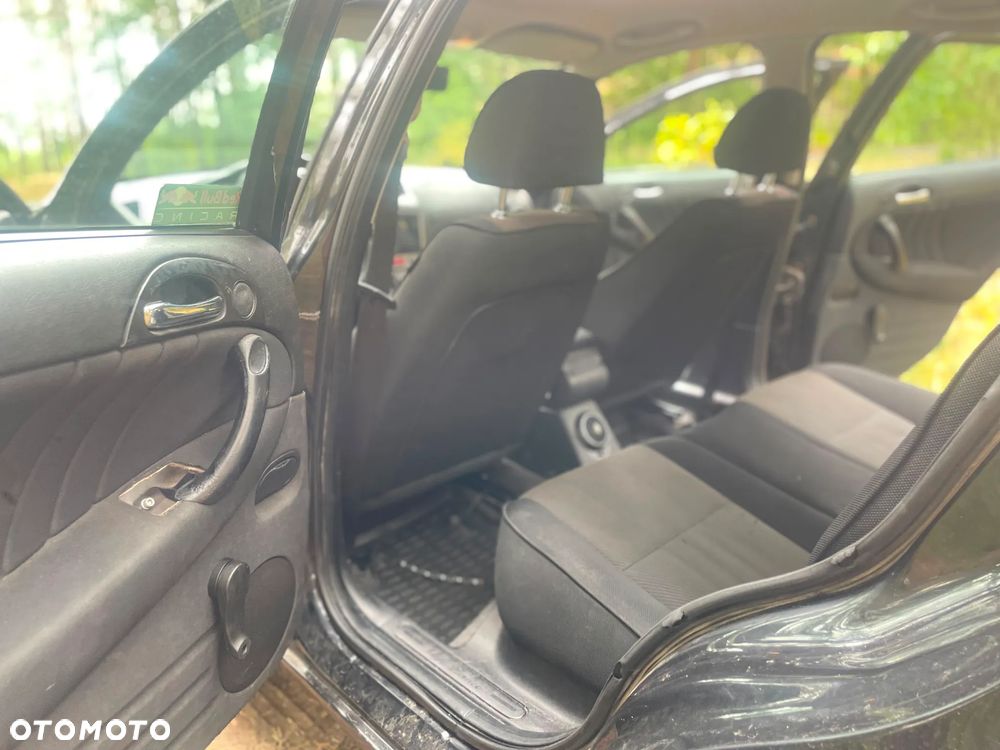 Alfa Romeo 147 1.6 Twin Spark 16V - 10
