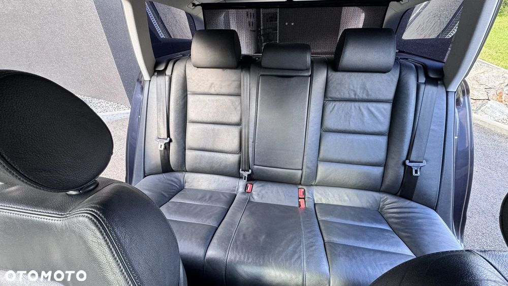 Audi A6 Avant 3.0 TDI DPF quattro tiptronic - 25