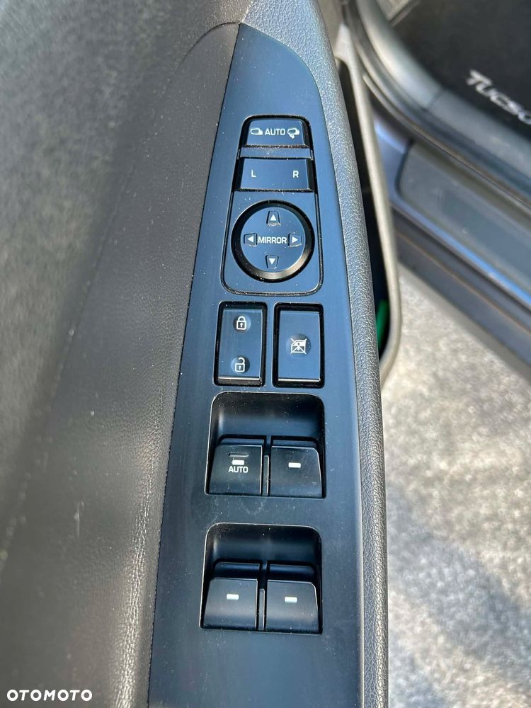Hyundai Tucson blue 1.7 CRDi 2WD Advantage - 18