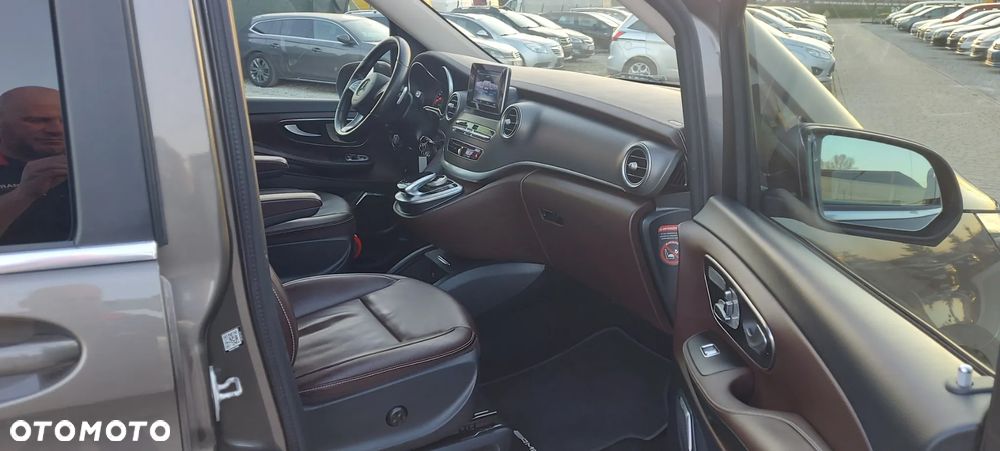 Mercedes-Benz Klasa V 220 (BlueTEC) d Avantgarde 7G-Tronic - 17