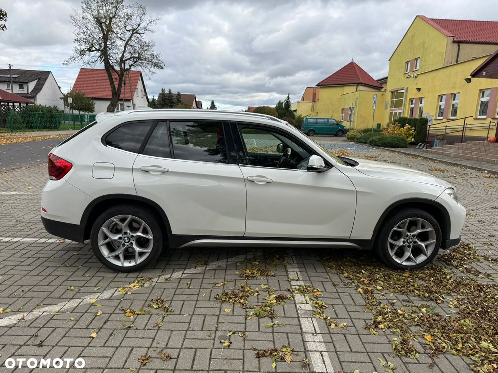 BMW X1 sDrive18d - 12