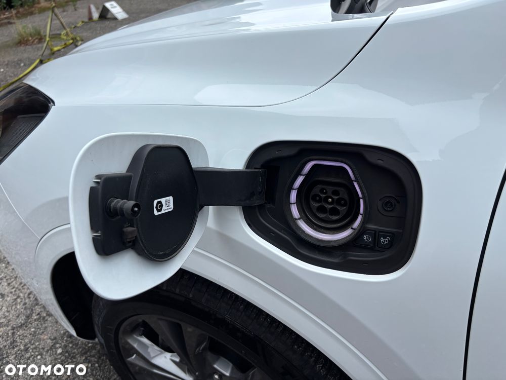 Ford Kuga - 14