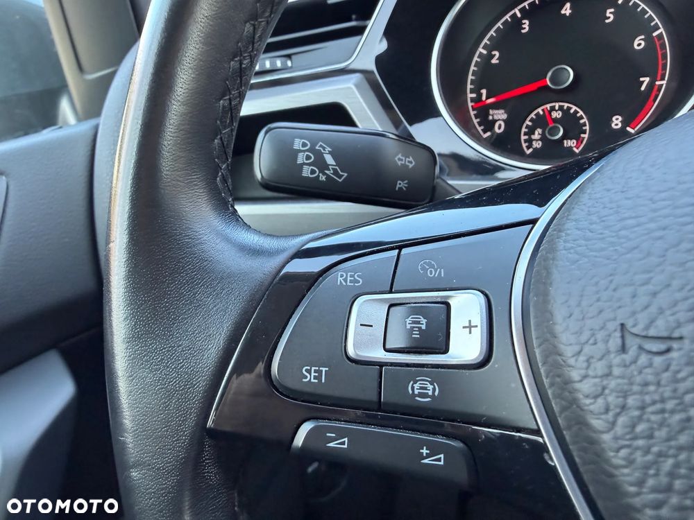 Volkswagen Touran 1.5 TSI EVO Comfortline DSG - 17