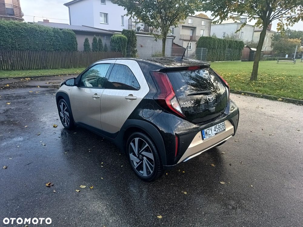 Toyota Aygo X 1.0 VVT-i Executive CVT - 4