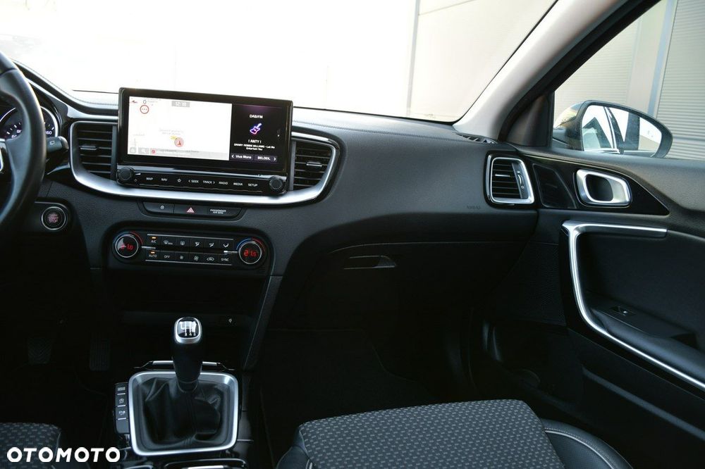 Kia XCeed 1.6 CRDi mHEV XL - 19