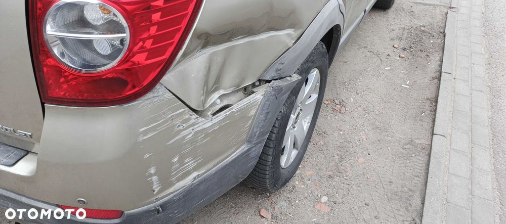 Chevrolet Captiva 2.0 d LT medium - 17