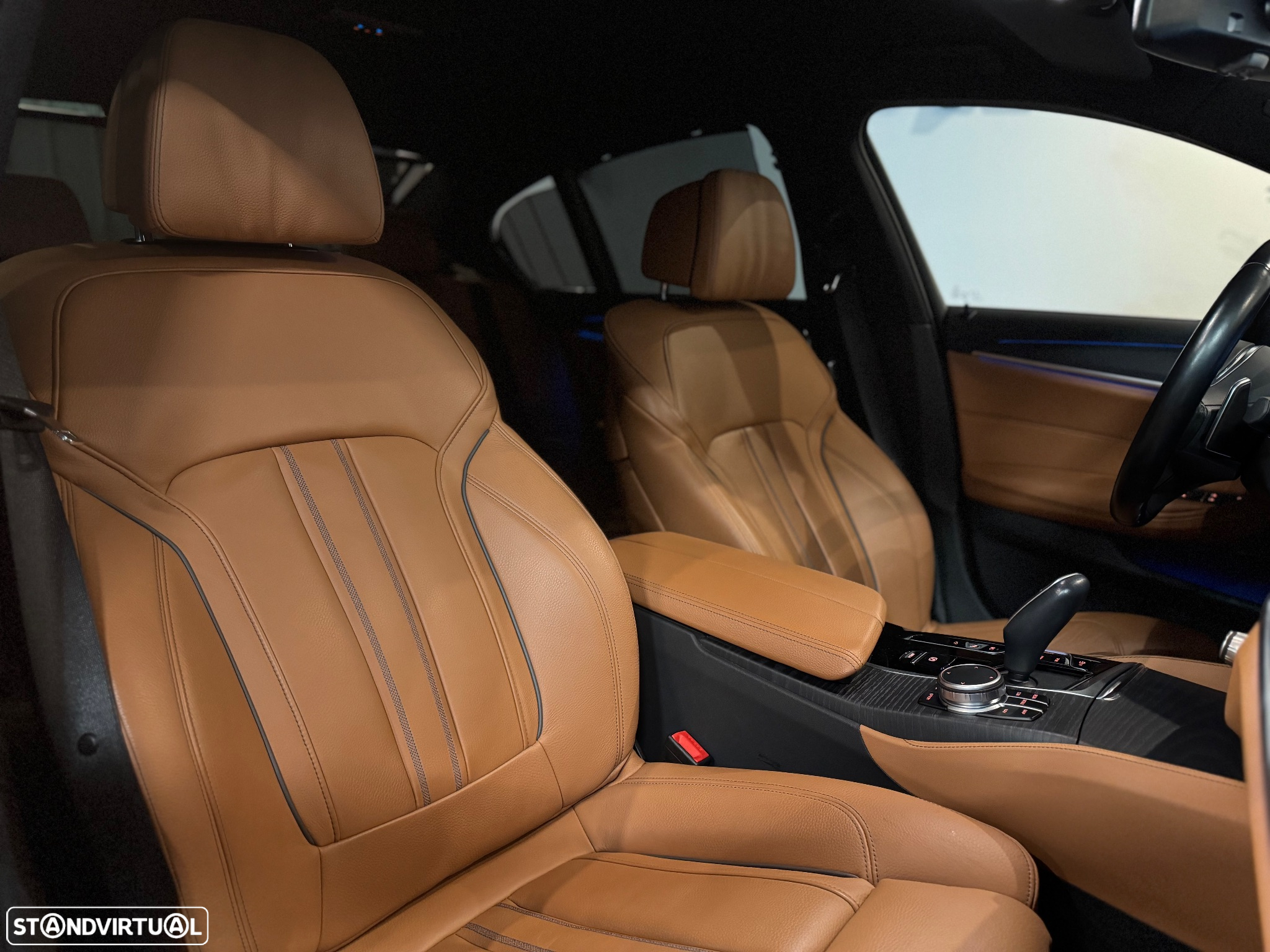BMW 530 e Pack 50 anos M - 42