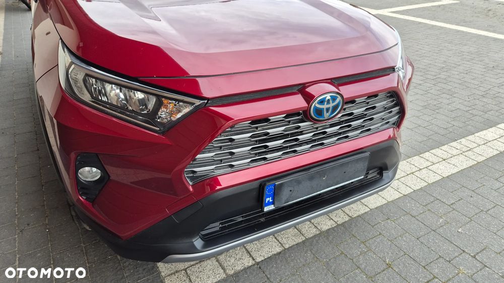 Toyota RAV4 - 6
